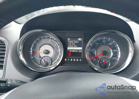 2016 Chrysler Town & Country Touring z USA, uszkodzony, nr VIN 2C4RC1BG7GR110753